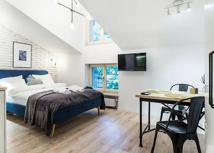 Old Town Apartments - T36B